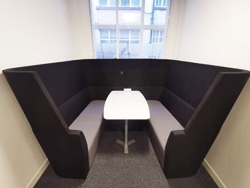 Used Orangebox 'Away from the desk' 6 Person Meeting Booth